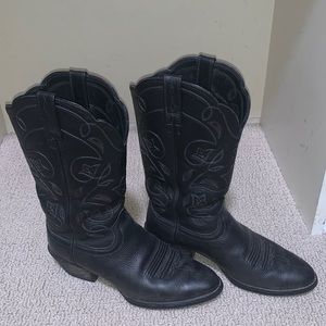 Ariat Cowgirl boots
